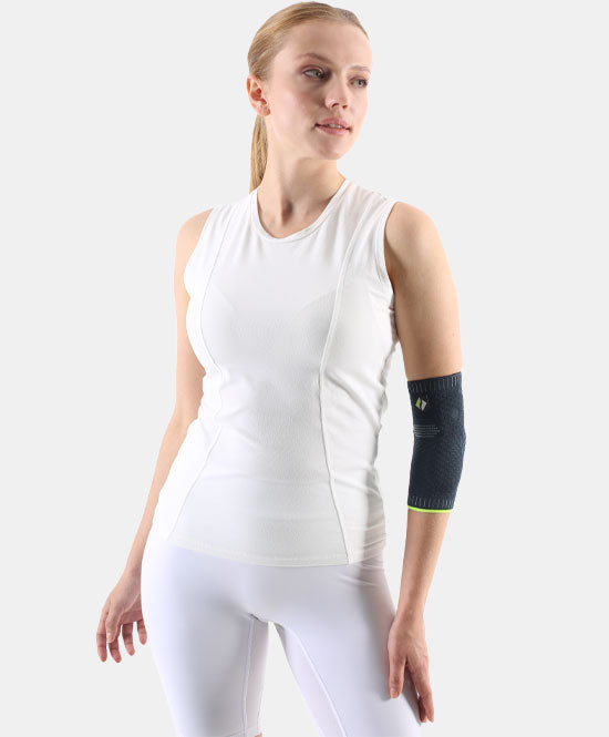 Knitted elbow support with epicondylitis band